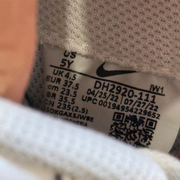 Nike Air Force 1LE - Big  Kids shoes - 5 Y - - Picture 11 of 11